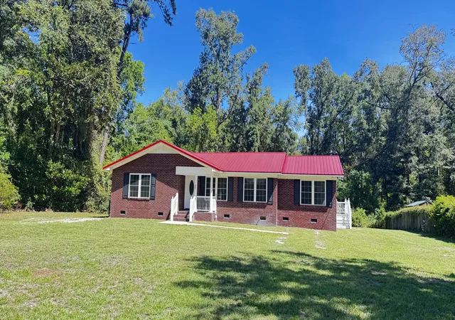Photo 2 of Single family home for sale at 202 Josie Dr, Walterboro, SC 29488 | MLS# 26026682 | Listing updated on 2026-10-04