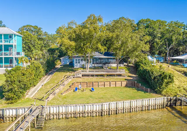Photo 1 of Single family home for sale at 3472 Francis Marion Blvd, Summerton, SC 29148 | MLS# 26027844 | Listing updated on 2026-10-16