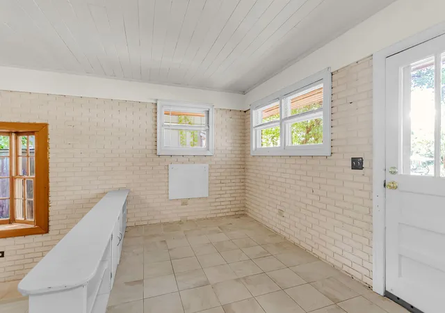 Photo 3 of Single family home for sale at 1496 Seminole St, Mount Pleasant, SC 29464 | MLS# 26025086 | Listing updated on 2026-09-16