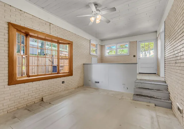 Photo 4 of Single family home for sale at 1496 Seminole St, Mount Pleasant, SC 29464 | MLS# 26025086 | Listing updated on 2026-09-16