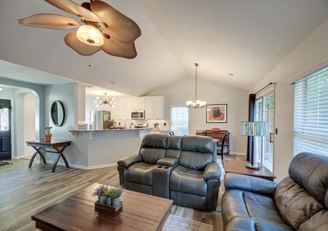 Photo 4 of Single family home for sale at 341 Rice Bay Dr, Mount Pleasant, SC 29464 | MLS# 26028492 | Listing updated on 2026-10-29