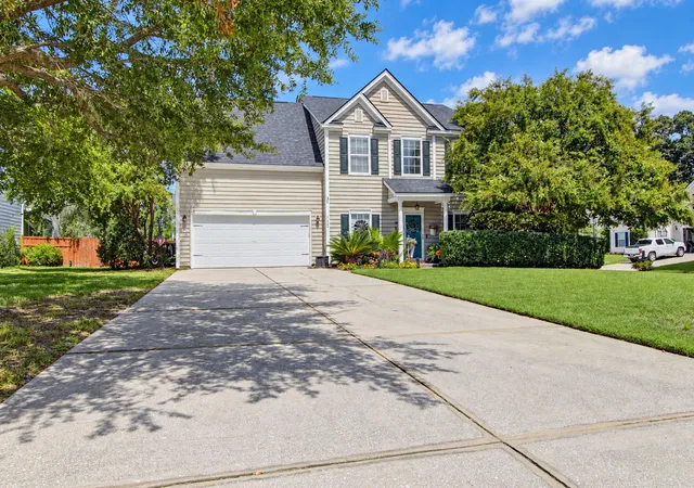 Single family home for sale at 100 Brandy Ct, Summerville, SC 29485 | MLS# 26025660