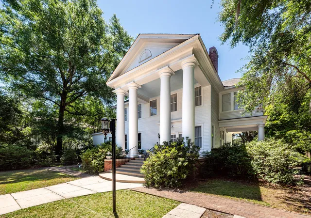 Photo 3 of Single family home for sale at 458 Hampton St, Walterboro, SC 29488 | MLS# 26025848 | Listing updated on 2026-09-26