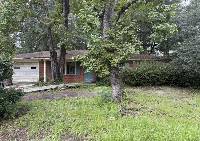 Photo 2 of Single family home for sale at 739 Hitching Post Rd, Charleston, SC 29414 | MLS# 26025058 | Listing updated on 2026-09-11