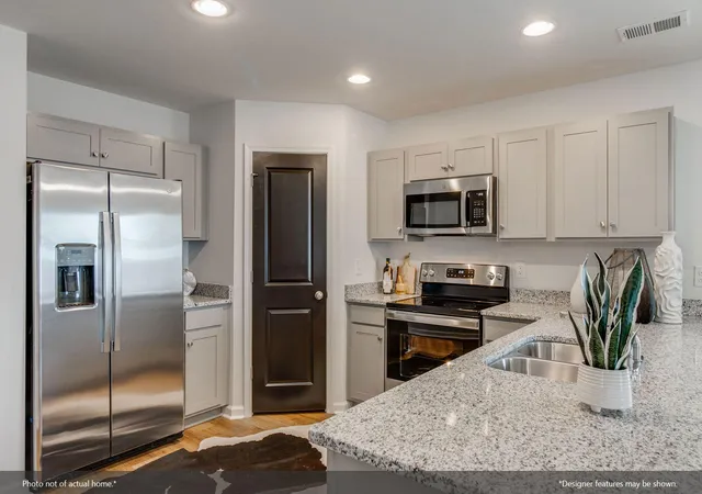 Photo 3 of Single family home for sale at 258 Central Crk Dr, Goose Creek, SC 29445 | MLS# 26024814 | Listing updated on 2026-10-03