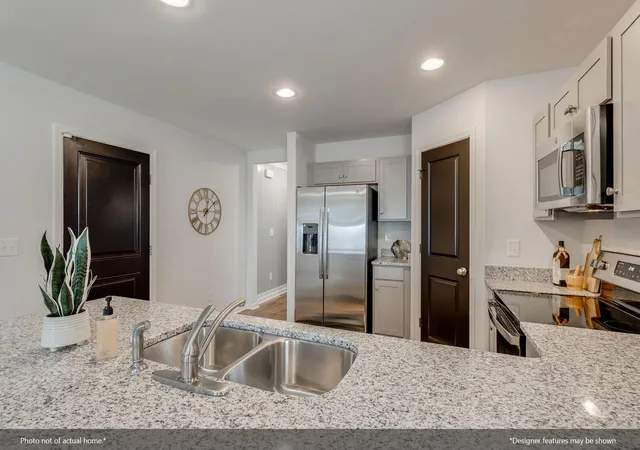 Photo 4 of Single family home for sale at 258 Central Crk Dr, Goose Creek, SC 29445 | MLS# 26024814 | Listing updated on 2026-10-03