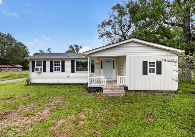 Single family home for sale at 721 Litchfield Ln, Bonneau, SC 29431 | MLS# 26027440