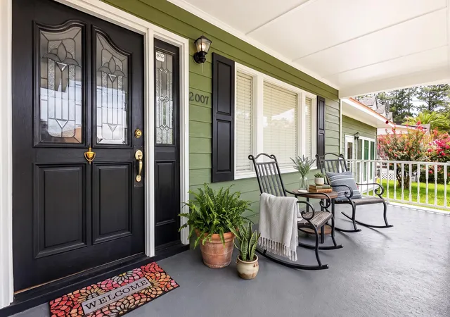 Photo 3 of Single family home for sale at 2007 Central Ave, Summerville, SC 29483 | MLS# 26026243 | Listing updated on 2026-10-05