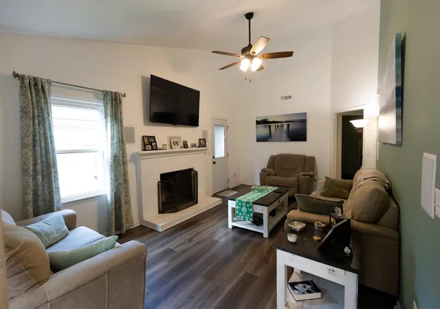 Photo 3 of Single family home for sale at 121 Ml Pond Ct, Summerville, SC 29485 | MLS# 26025355 | Listing updated on 2026-10-09