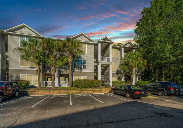 Photo 1 of Townhouse for sale at 700 Daniel Ellis Dr #Apt 14307, Charleston, SC 29412 | MLS# 26025360 | Listing updated on 2026-09-10