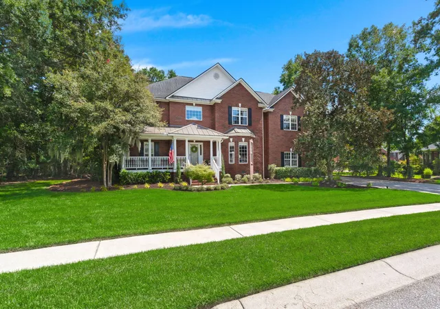Photo 2 of Single family home for sale at 120 Thames Dr, Goose Creek, SC 29445 | MLS# 26025239 | Listing updated on 2026-09-30