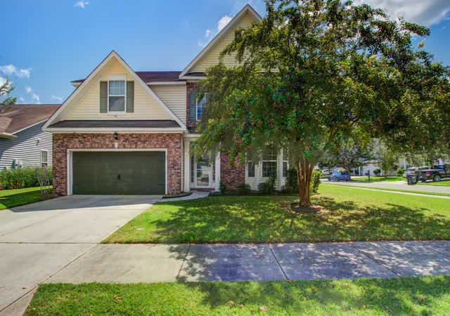 Photo 1 of Single family home for sale at 137 Roadster Row, Summerville, SC 29483 | MLS# 26025350 | Listing updated on 2026-09-11