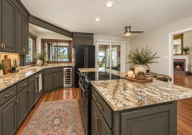Photo 2 of Single family home for sale at 8727 Middleton Point Ln, Edisto Island, SC 29438 | MLS# 26026134 | Listing updated on 2026-10-05