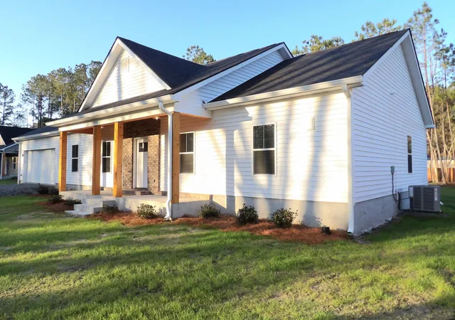 Photo 2 of Single family home for sale at 81 Clara Ct, Walterboro, SC 29488 | MLS# 26025080 | Listing updated on 2026-09-04