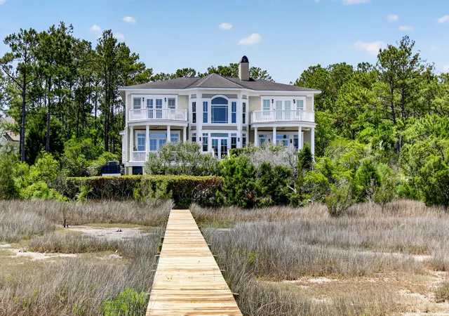 Photo 1 of Single family home for sale at 547 Little Barley Ln, Charleston, SC 29492 | MLS# 26024850 | Listing updated on 2026-09-17