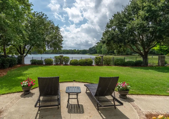 Photo 2 of Single family home for sale at 1730 Pierce St, Daniel Island, SC 29492 | MLS# 26025452 | Listing updated on 2026-09-18