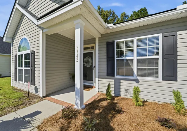 Photo 2 of Single family home for sale at 2742 August Rd, Johns Island, SC 29455 | MLS# 26029044 | Listing updated on 2026-10-28