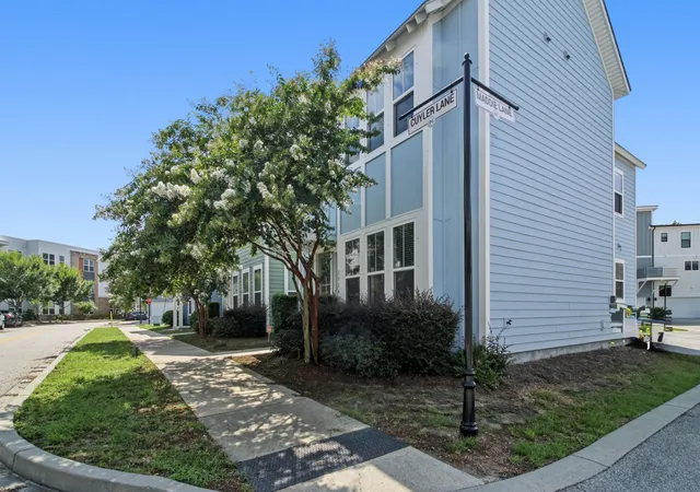 Photo 2 of Single family home for sale at 1514 Cuyler Ln, North Charleston, SC 29405 | MLS# 26025489 | Listing updated on 2026-09-10