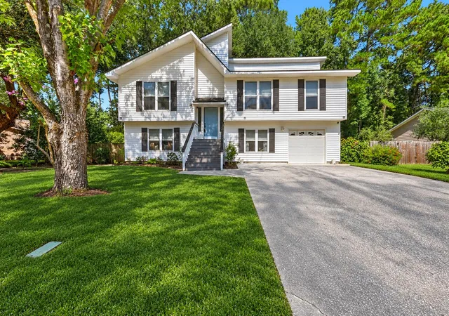 Photo 1 of Single family home for sale at 2730 Cordwainer Ct, Charleston, SC 29414 | MLS# 26026343 | Listing updated on 2026-10-26
