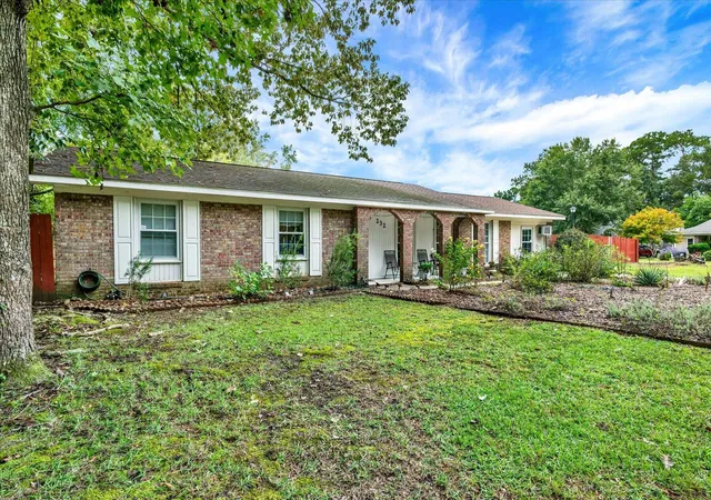 Photo 1 of Single family home for sale at 232 Judith Dr, Summerville, SC 29485 | MLS# 26026798 | Listing updated on 2026-10-20