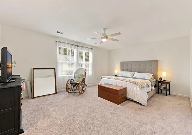Photo 3 of Single family home for sale at 5006 Larken Ct, Summerville, SC 29485 | MLS# 26027297 | Listing updated on 2026-10-02
