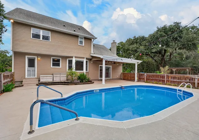 Photo 1 of Single family home for sale at 5497 Stono View Dr, Johns Island, SC 29455 | MLS# 26026796 | Listing updated on 2026-10-07