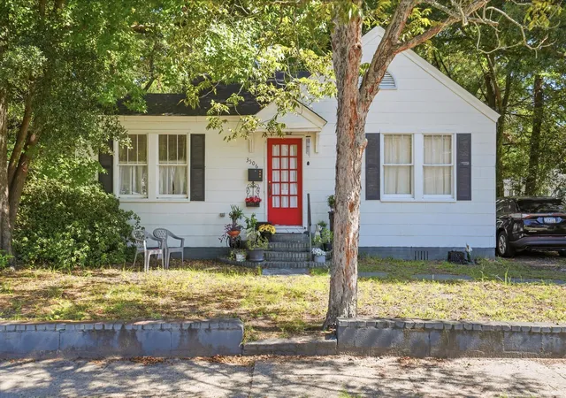 Photo 1 of Single family home for sale at 3506 Admiral Dr, North Charleston, SC 29405 | MLS# 26026644 | Listing updated on 2026-10-16
