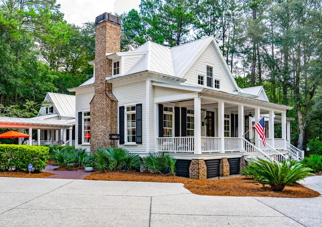 Photo 3 of Single family home for sale at 204 Royal Assembly Dr, Charleston, SC 29492 | MLS# 26025276 | Listing updated on 2026-09-17
