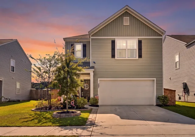Photo 1 of Single family home for sale at 237 Sweet Cherry Ln, Summerville, SC 29486 | MLS# 26027367 | Listing updated on 2026-10-02