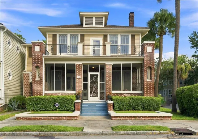 Photo 2 of Single family home for sale at 324 Sumter St, Charleston, SC 29403 | MLS# 26024995 | Listing updated on 2026-09-12