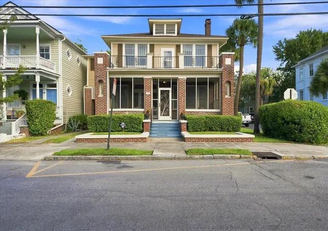 Photo 3 of Single family home for sale at 324 Sumter St, Charleston, SC 29403 | MLS# 26024995 | Listing updated on 2026-09-12