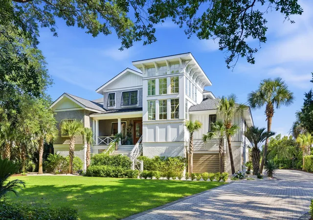 Photo 3 of Single family home for sale at 15 Waterway Is Dr, Isle Of Palms, SC 29451 | MLS# 26025069 | Listing updated on 2026-09-18