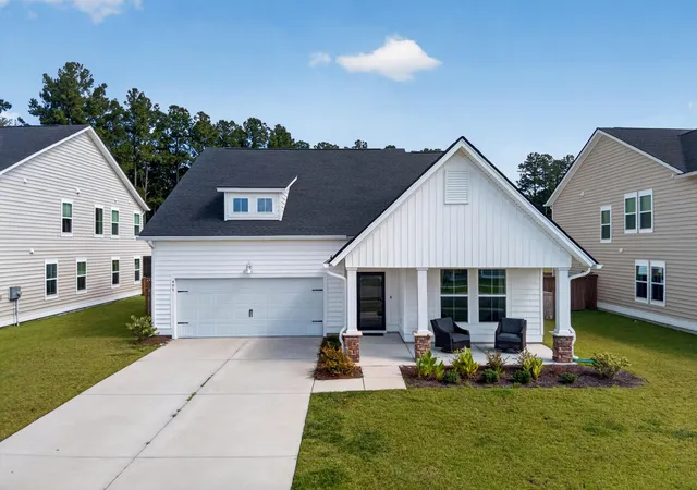 Photo 1 of Single family home for sale at 995 Arrowwood Way, Summerville, SC 29485 | MLS# 26026860 | Listing updated on 2026-10-26