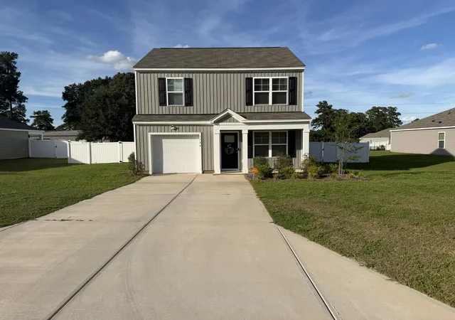 Photo 1 of Single family home for sale at 1184 Mulligan Dr, Manning, SC 29102 | MLS# 26025474 | Listing updated on 2026-09-10