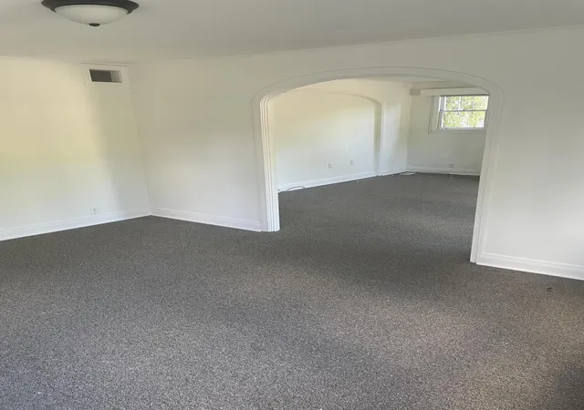 Photo 4 of Sale Pending at 2159 Magnolia St, Orangeburg, SC 29115 | MLS# 26025063 | Listing updated on 2026-09-17