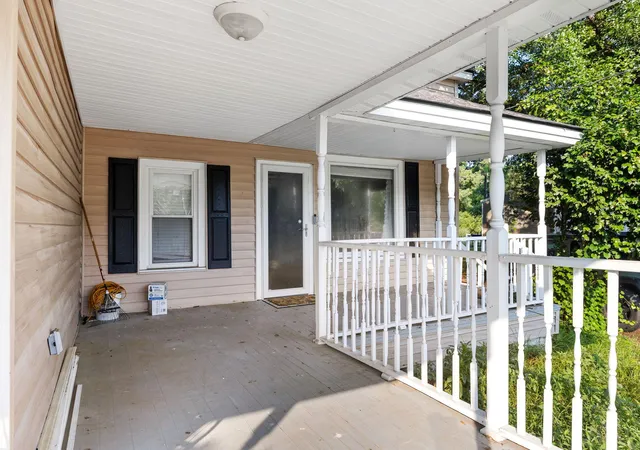 Photo 1 of Single family home for sale at 156 E Main St, Harleyville, SC 29448 | MLS# 26025169 | Listing updated on 2026-09-08