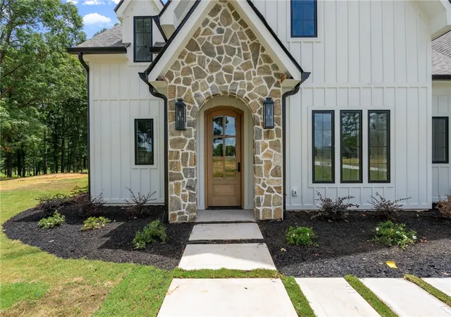 Photo 2 of Single family home for sale at 748 Garrison Rd, Pelzer, SC 29669 | MLS# 20289764 | Listing updated on 2026-09-08