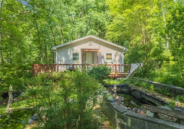 Photo 3 of Single family home for sale at 251 Oak Haven Dr, Mountain Rest, SC 29664 | MLS# 20292048 | Listing updated on 2026-09-01