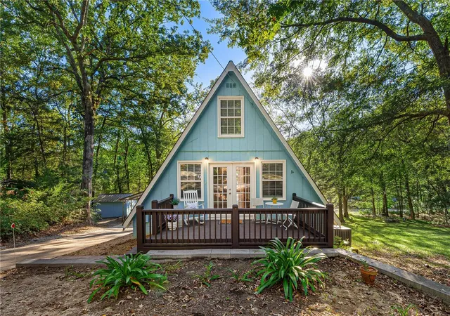 Photo 1 of Single family home for sale at 387 Chateau Dr, Lavonia, GA 30553 | MLS# 20293311 | Listing updated on 2026-10-19