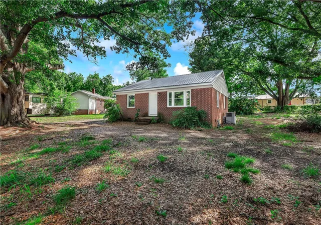 Photo 2 of Single family home for sale at 101 Mimosa Ct, Anderson, SC 29625 | MLS# 20295547 | Listing updated on 2026-09-02