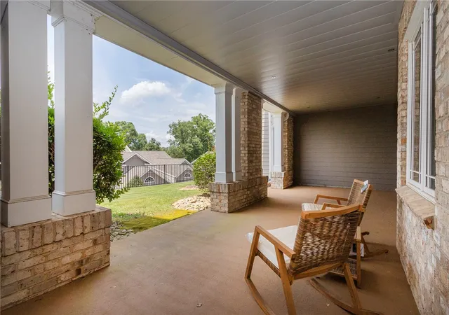 Photo 3 of Townhouse for sale at 122 Regatta Dr, Anderson, SC 29625 | MLS# 20296226 | Listing updated on 2026-09-11