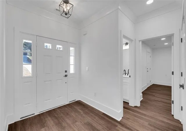 Photo 3 of Single family home for sale at 103 Bunker Ln, Westminster, SC 29693 | MLS# 20296853 | Listing updated on 2026-09-04