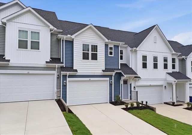Photo 2 of Sale Pending at 119 Silo Ridge Dr, Anderson, SC 29621 | MLS# 20296948 | Listing updated on 2026-09-20