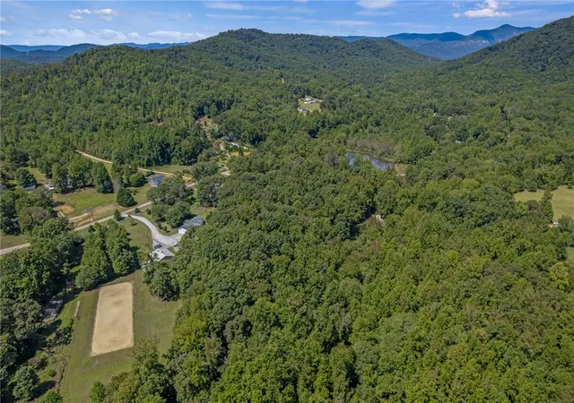 Photo 1 of Single family home for sale at 316 Mountain Ests Rd, Pickens, SC 29671 | MLS# 20297066 | Listing updated on 2026-09-11