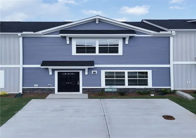 Photo 1 of Sale Pending at 404 Speyside Ln, Anderson, SC 29621 | MLS# 20297398 | Listing updated on 2026-10-13