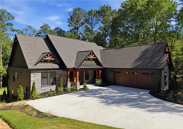 Photo 2 of Single family home for sale at 106 Polo Ct, Ninety Six, SC 29666 | MLS# 20298147 | Listing updated on 2026-09-04