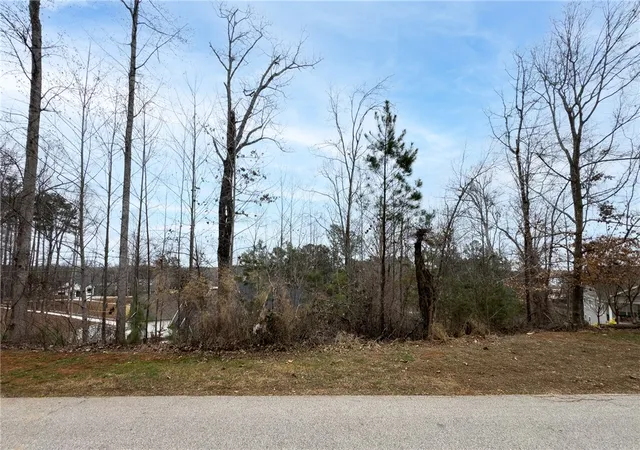 Photo 2 of Land for sale at Lot 17 Retreat Pointe Rd, West Union, SC 29696 | MLS# 20297955 | Listing updated on 2026-09-08