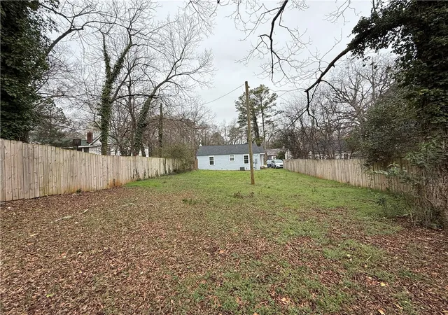 Photo 3 of Single family home for sale at 620 E Orr St, Anderson, SC 29621 | MLS# 20298220 | Listing updated on 2026-10-01