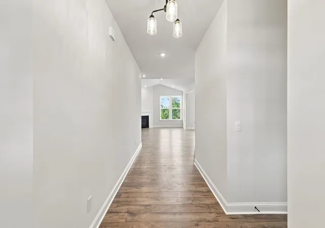 Photo 4 of Single family home for sale at 606 Hidden Crk Ct, Seneca, SC 29678 | MLS# 20299403 | Listing updated on 2026-10-01