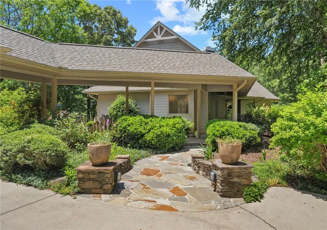 Photo 3 of Single family home for sale at 12 Terra Tr Way, Travelers Rest, SC 29690 | MLS# 20299946 | Listing updated on 2026-09-09
